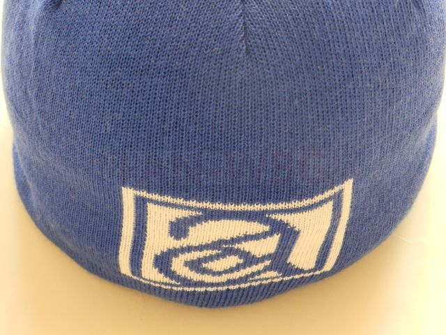 Трикотажная шапка с логотипом